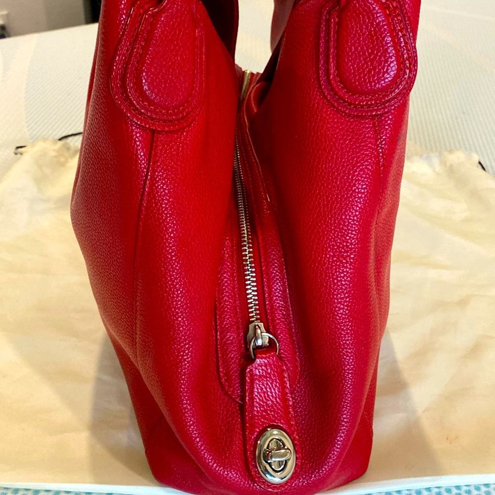 COACH Pebbled Red Leather Edie 31 Tote with original dust bag - Picture 5 of 17